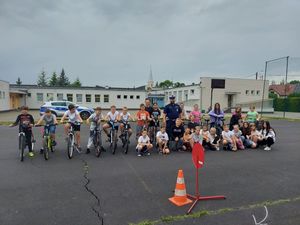 Policjanci ze średzkiej drogówki przeprowadzili egzaminy na kartę rowerową