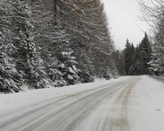 UWAGA! APELUJEMY O OSTROŻNOŚĆ- TRUDNE WARUNKI ATMOSFERYCZNE NA DROGACH