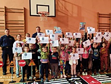 REALIZACJA PROGRAMU "BEZPIECZEŃSTWO TO SKARB" Z UDZIAŁEM UCZNIÓW SZKOŁY PODSTAWOWEJ Z MIECZKOWA