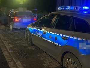 KIEROWAŁ MIMO SĄDOWEGO ZAKAZU I Z COFNIĘTYM LICZNIKIEM. WPADŁ PODCZAS KONTROLI DROGOWEJ