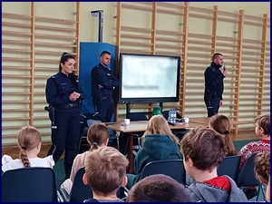 Ferie zimowe - Średzcy policjanci przypominają, aby spędzić je bezpiecznie