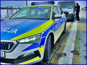 Pojechał "korytarzem życia", bo się spieszył. Został ukarany mandatem karnym