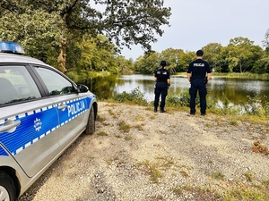 Policjanci kontrolują akweny na terenie powiatu średzkiego