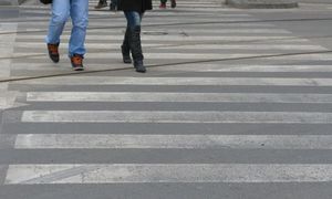 Bezpieczne przejście dla pieszych – policyjne działania na rzecz bezpieczeństwa w ruchu drogowym