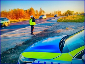 Policyjna akcja „Prędkość” – bezpieczeństwo na drogach pod stałym nadzorem