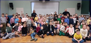 Bezpieczne ferie zaczynają się w szkole – policyjne spotkania z uczniami przed zimową przerwą