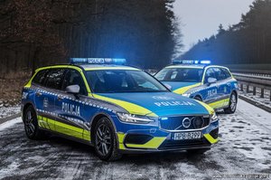 Nowe radiowozy w służbie dolnośląskiej Policji