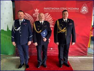Uroczysta zbiórka w Komendzie Powiatowej Państwowej Straży Pożarnej w Środzie Śląskiej